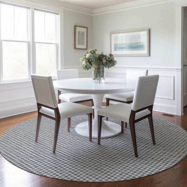 HomeRoots 8' Gray and Ivory Houndstooth Round Rug - Washable, UV-Protected, and Stain-Resistant for Durability 645166