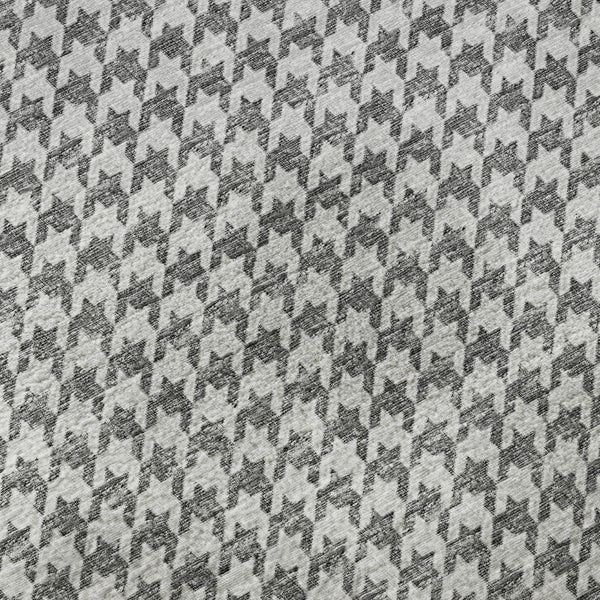HomeRoots 8' Gray and Ivory Houndstooth Round Rug - Washable, UV-Protected, and Stain-Resistant for Durability 645166
