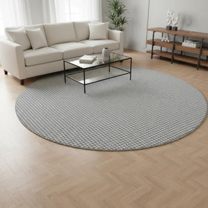HomeRoots 8' Gray and Ivory Houndstooth Round Rug - Washable, UV-Protected, and Stain-Resistant for Durability 645166