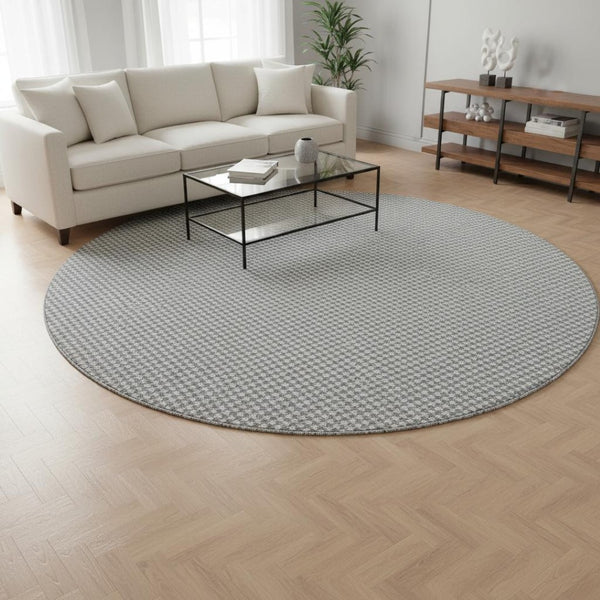 HomeRoots 8' Gray and Ivory Houndstooth Round Rug - Washable, UV-Protected, and Stain-Resistant for Durability 645166