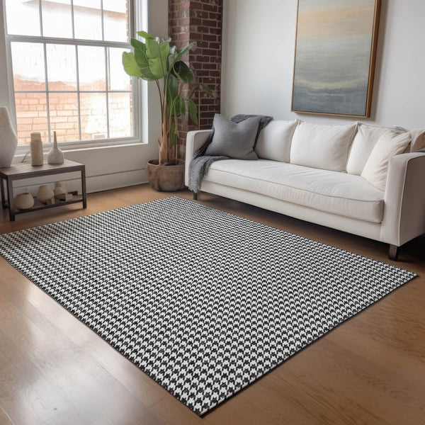 HomeRoots 9' X 12' Black And White Houndstooth Area Rug - Machine Washable, UV Protected, Stylish & Durable! 645174