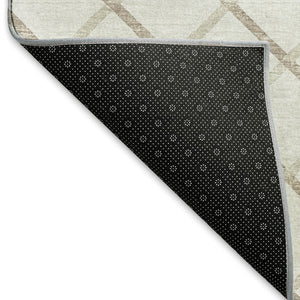 HomeRoots 5' X 8' Ivory and Taupe Geometric Area Rug - Washable, UV Protected, Stain Resistant for Modern Spaces 645279