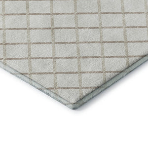 HomeRoots 5' X 8' Ivory and Taupe Geometric Area Rug - Washable, UV Protected, Stain Resistant for Modern Spaces 645279
