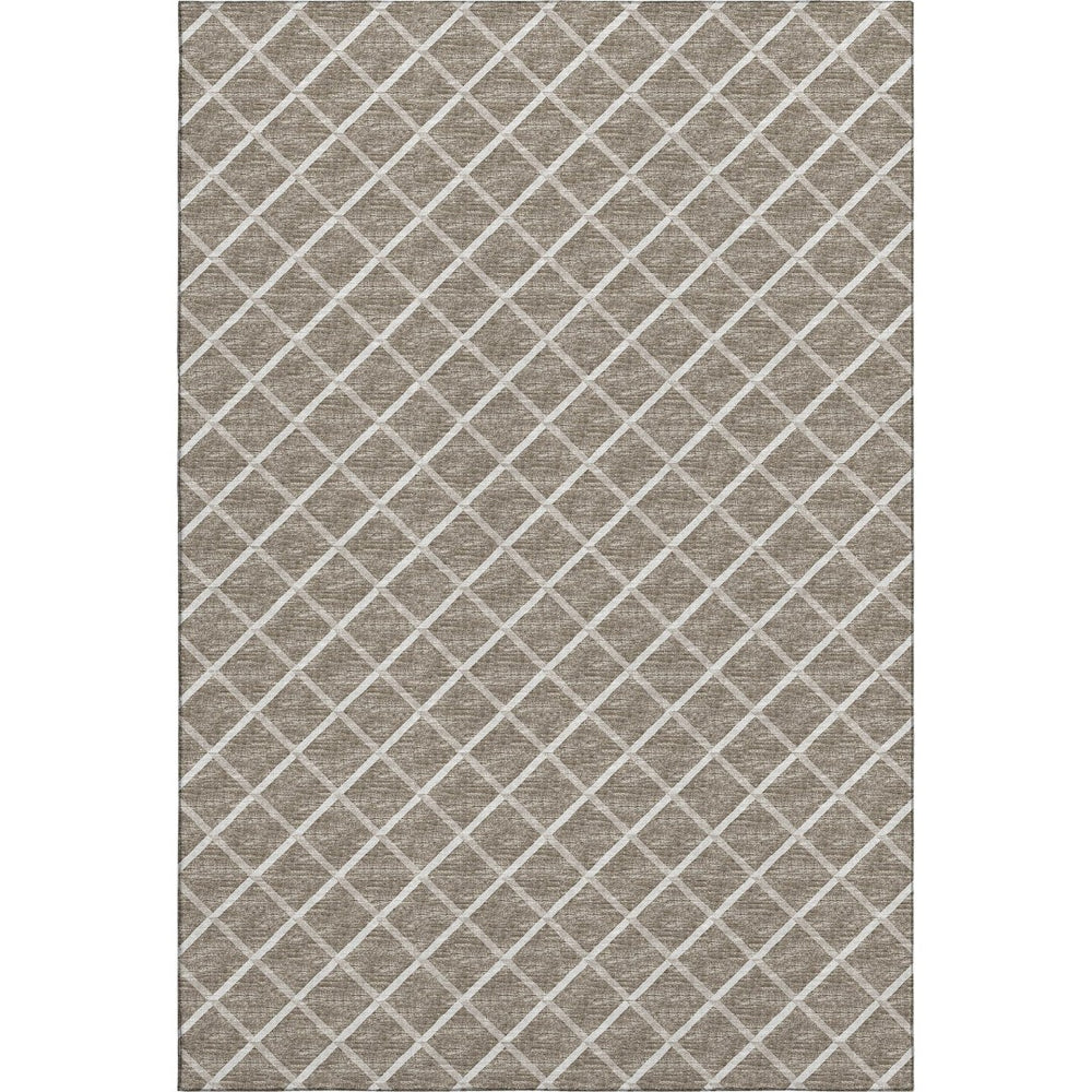 HomeRoots 5' X 8' Taupe And Ivory Geometric Area Rug – Washable, UV-Protected, Perfect for Family Spaces! 645285