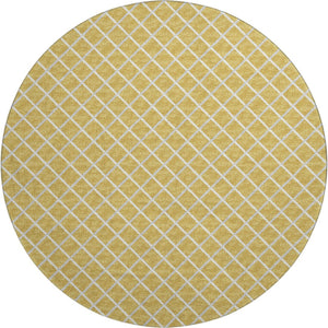 HomeRoots 8' Gold and Ivory Geometric Round Rug - Washable, UV Protected, Durable for High-Traffic Areas 645292