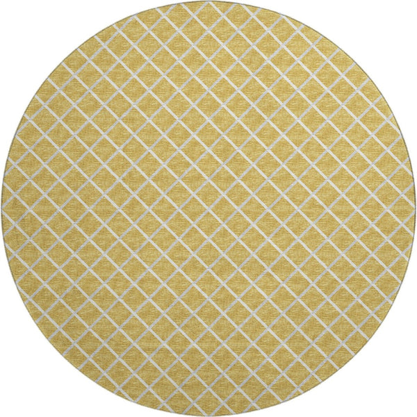 HomeRoots 8' Gold and Ivory Geometric Round Rug - Washable, UV Protected, Durable for High-Traffic Areas 645292