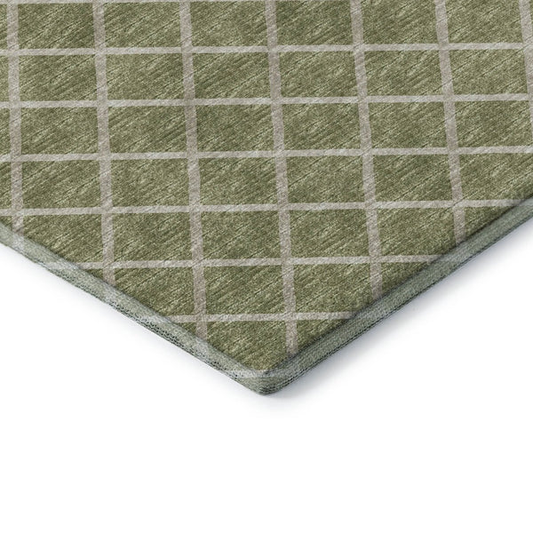 HomeRoots 9' Artichoke Green & Ivory Geometric Area Rug - Washable, UV-Protected & Ideal for Busy Homes! 645300