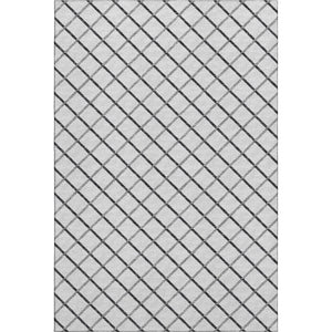 HomeRoots 5' Modern Gray and Black Geometric Area Rug – Washable, UV Protected, Stain Resistant for Homes 645315