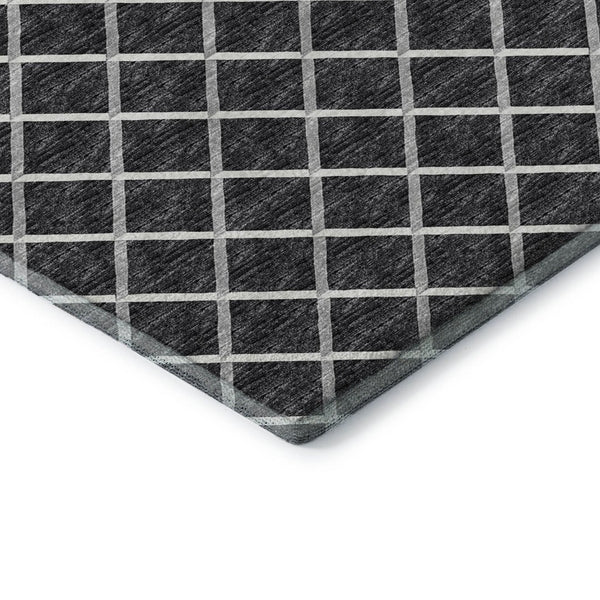 HomeRoots 5' X 8' Black And Ivory Geometric Area Rug - Washable, Stain-Resistant, UV Protected Design for Homes 645321