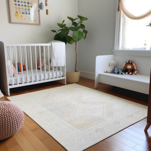 HomeRoots 5' X 8' Gray And Ivory Geometric Area Rug – Stylish, Washable, Stain-Resistant with UV Protection! 645620