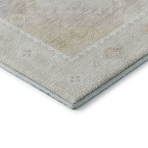 HomeRoots 8' Gray and Ivory Geometric Round Rug - Washable, UV Protected, Stylish Comfort for Any Space 645621