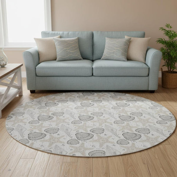 HomeRoots 8' Modern Coastal Gray & Charcoal Geometric Washable Round Rug - UV Protection & Stain-Resistant! 645777