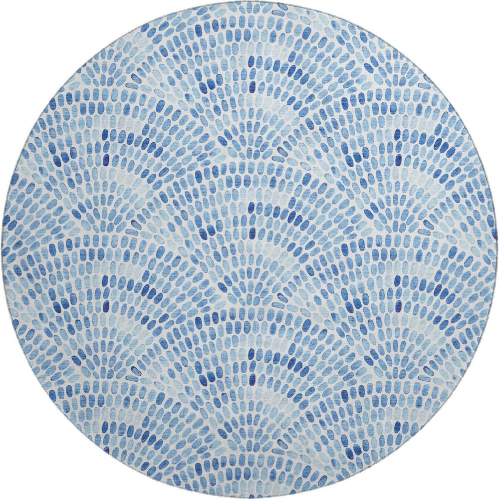HomeRoots 8' Blue and Ivory Geometric Round Rug - Washable, UV-Protected, Ideal for Coastal-Inspired Spaces 645855