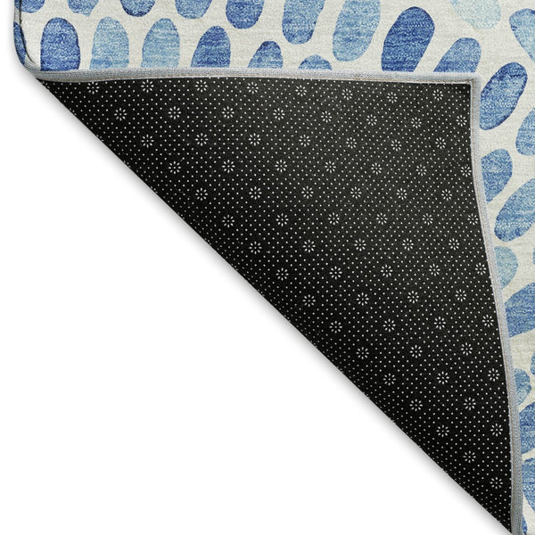 HomeRoots 8' X 10' Stylish Blue & Ivory Geometric Area Rug – Washable, UV Protected, Ideal for Homes with Kids! 645856