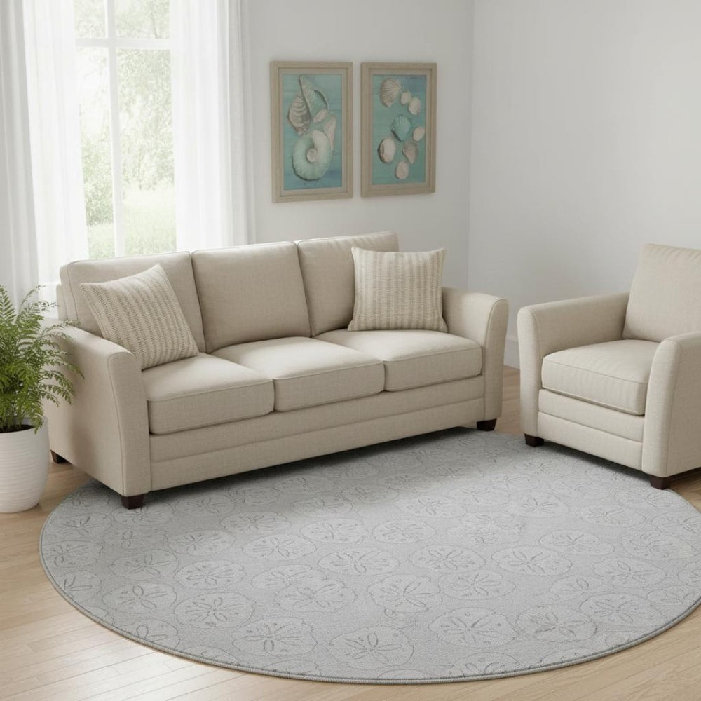 HomeRoots 8' Gray and Ivory Geometric Round Rug - Washable, UV-Protected, Durable for High-Traffic Areas 646088