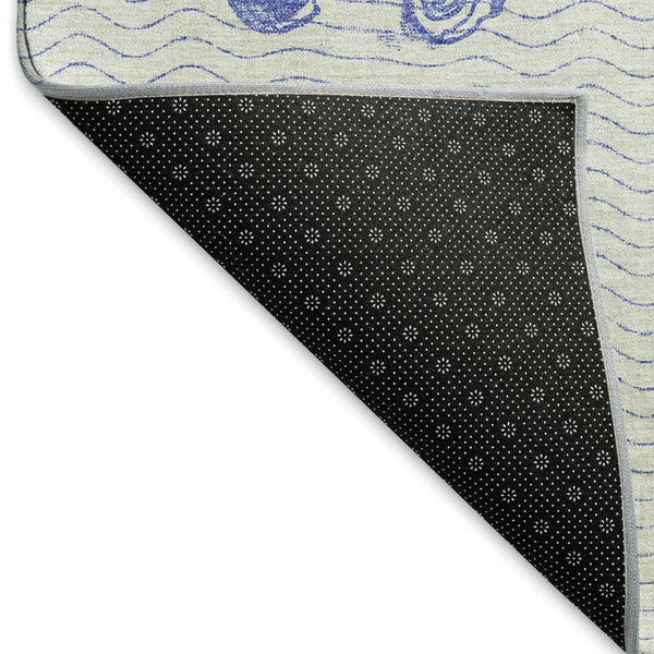 HomeRoots 5' Blue and Ivory Geometric Washable Area Rug with UV Protection - Stylish, Durable, Pet-Friendly Design 646201