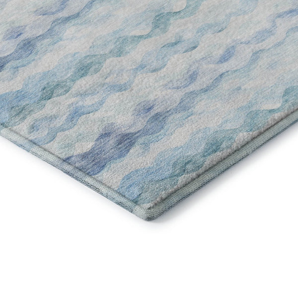 HomeRoots 8' Blue and Ivory Geometric Round Rug - Washable, UV-Protected, Stylish for Indoor & Outdoor Use 646238