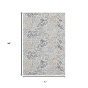 HomeRoots 5' X 8' Stylish Light Gray Geometric Area Rug - Washable, UV Resistant, Perfect for High Traffic Homes 646321