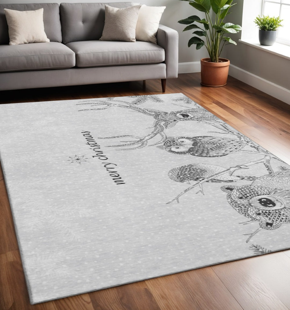 HomeRoots 5' X 8' Gray And Ivory Animal Print Area Rug – Washable, UV-Protected, Pet-Friendly Accent for Your Home 646459