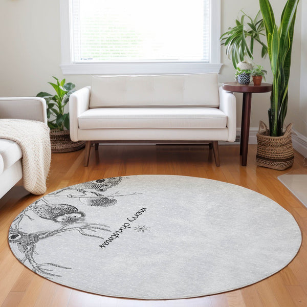 HomeRoots 8' Gray and Ivory Animal Print Washable Round Rug - Stylish, Durable, UV-Protected & Easy-Clean Design 646460