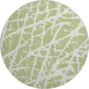 HomeRoots 8' Fern Green and Ivory Abstract Washable Round Area Rug with UV Protection for High-Traffic Homes 646509