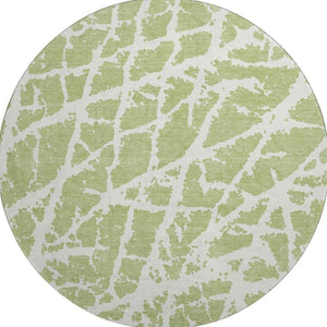 HomeRoots 8' Fern Green and Ivory Abstract Washable Round Area Rug with UV Protection for High-Traffic Homes 646509
