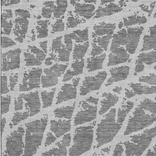 HomeRoots 5' X 8' Charcoal Ivory Abstract Area Rug - Washable, UV-Protected, Stain-Resistant & Stylish Comfort 646532