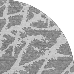 HomeRoots 8' Charcoal and Ivory Abstract Round Rug – Washable, Stain Resistant, UV Protected for Active Homes 646533