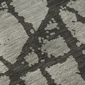 HomeRoots 8' Gray and Charcoal Abstract Washable Round Rug - UV Protected, Stain-Resistant, Modern Style Delight 646545