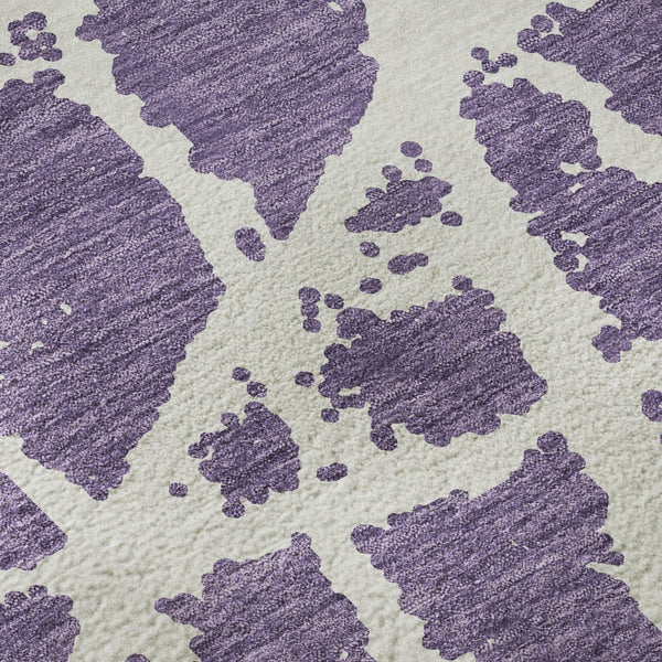 HomeRoots 8' Purple and Ivory Abstract Washable Round Rug – Durable, Stain-Resistant, UV Protected Design! 646581