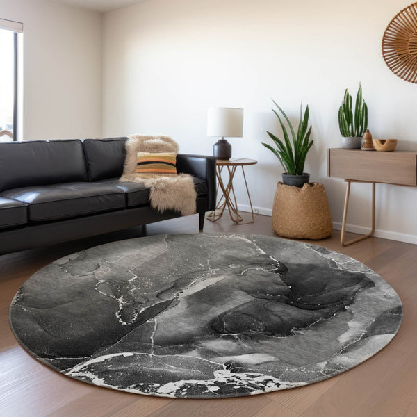 HomeRoots 8' Gray and Ivory Abstract Round Rug - Washable, UV-Protected, Stylish & Durable for High Traffic Areas 646671