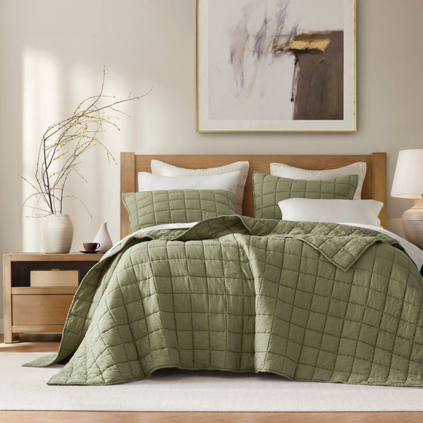 English Elm 3-piece French Linen Quilt Set Garment Washed Breathable Box Stitched Bedding Olive Green B035P408301