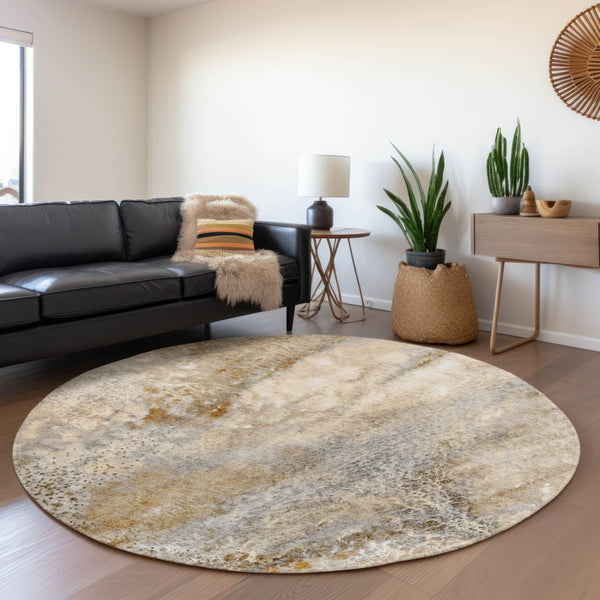 HomeRoots 8' Brown and Ivory Abstract Round Rug - Washable, Stain Resistant, UV Protected, Modern Design for Homes 646777