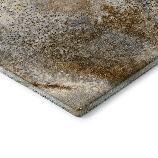 HomeRoots 8' Brown and Ivory Abstract Round Rug - Washable, Stain Resistant, UV Protected, Modern Design for Homes 646777