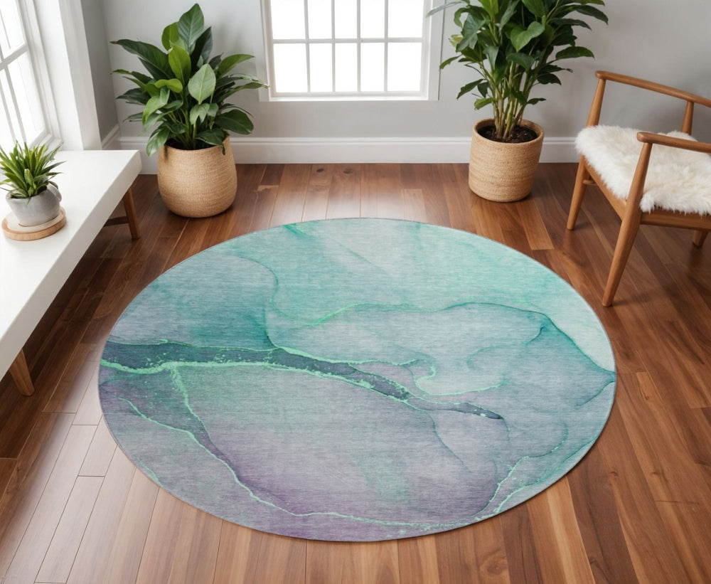 HomeRoots 8' Fern Green Abstract Washable Round Rug - Durable, Stain-Resistant with UV Protection for Any Space 646891