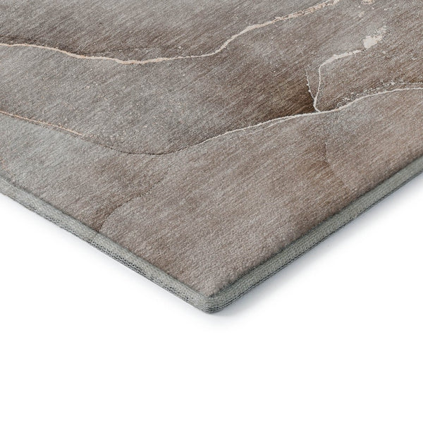 HomeRoots 8' Soft Taupe and Ivory Abstract Washable Round Rug – UV Resistant, Stain-Resistant, Low-Maintenance Charm 646921
