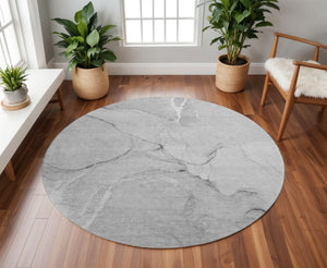 HomeRoots 8' Gray and Ivory Abstract Round Rug - Washable, UV Protected, Soft, Durable & Perfect for Busy Homes! 646963