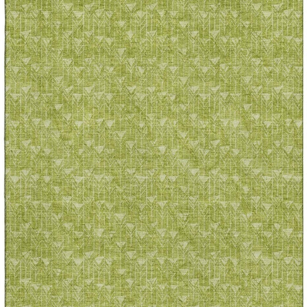 HomeRoots 5' X 8' Fern Green & Ivory Geometric Area Rug - Washable, UV Protected, Stain Resistant & Durable 647052