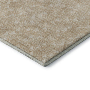 HomeRoots 8' Beige and Ivory Geometric Round Rug - Stylish, Washable, UV-Protected for Any Space, Pets & Kids! 647059