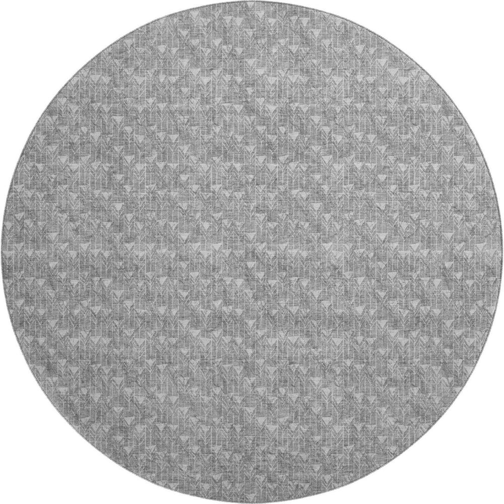 HomeRoots 8' Gray And Ivory Geometric Round Rug – Washable, UV Protected, Stain Resistant, Perfect for Modern Spaces 647089