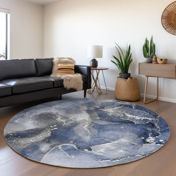 HomeRoots 8' Navy Blue and Ivory Abstract Washable Round Rug - Stylish, Durable, and UV-Protected for Any Space 647239