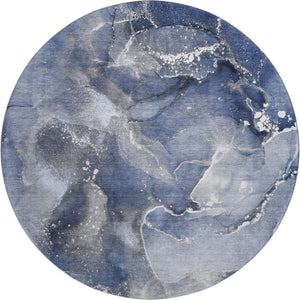 HomeRoots 8' Navy Blue and Ivory Abstract Washable Round Rug - Stylish, Durable, and UV-Protected for Any Space 647239