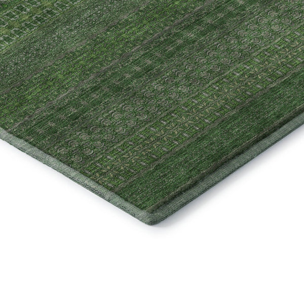 HomeRoots 8' Striped Fern Green & Ivory Washable Round Rug – UV Protected, Durable & Stylish for Any Space 647503