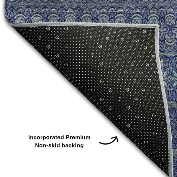 HomeRoots 5' Navy Blue and Ivory Striped Washable Area Rug - UV Protected, Stain Resistant, Coastal Style 647526