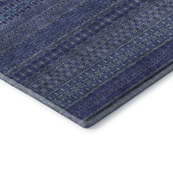HomeRoots 5' Navy Blue and Ivory Striped Washable Area Rug - UV Protected, Stain Resistant, Coastal Style 647526