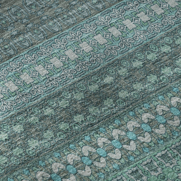 HomeRoots 8' Turquoise & Ivory Striped Washable Round Rug - Durable, UV-Protected, Perfect for Any Space! 647557