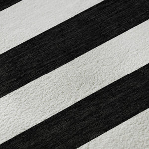 HomeRoots 8' Black And Ivory Striped Round Rug - Washable, UV Protected, Durable, Perfect for Any Space! 647563