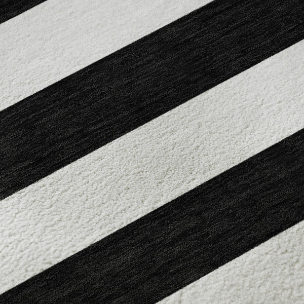 HomeRoots 8' Black And Ivory Striped Round Rug - Washable, UV Protected, Durable, Perfect for Any Space! 647563
