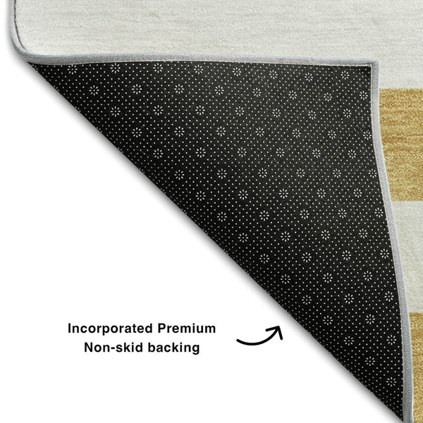 HomeRoots 5' Gold and Ivory Striped Washable Area Rug with UV Protection – Durable, Stain Resistant & Stylish! 647580