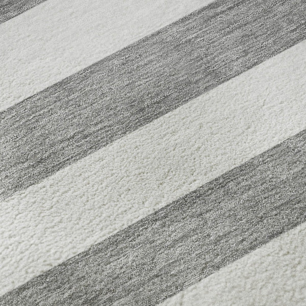 HomeRoots 8' Gray and Ivory Striped Washable Round Rug - Durable, Stylish, UV-Protected, Perfect for Homes! 647587
